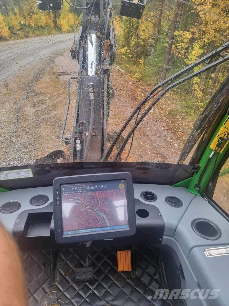 John Deere 1070 G Харвестери