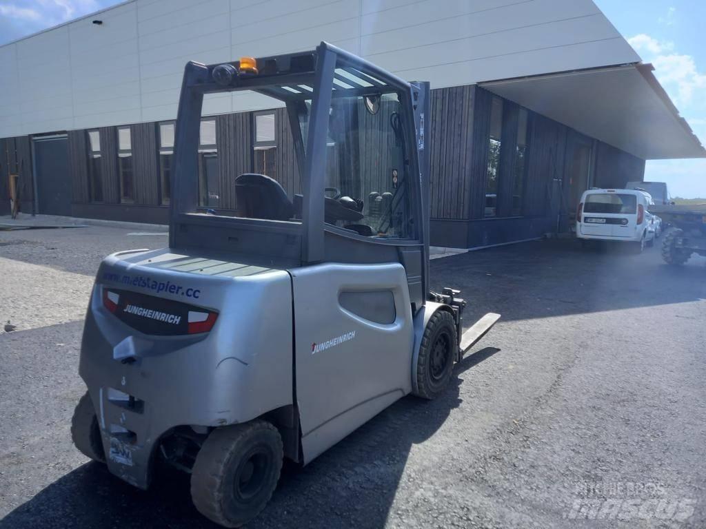 Jungheinrich EFG 540 Електронавантажувачі