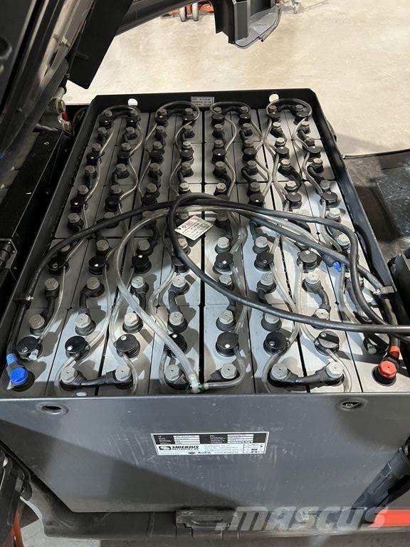 Linde E30-01 Електронавантажувачі