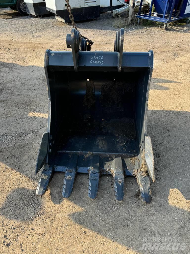Doosan DX 140 LC Ковші