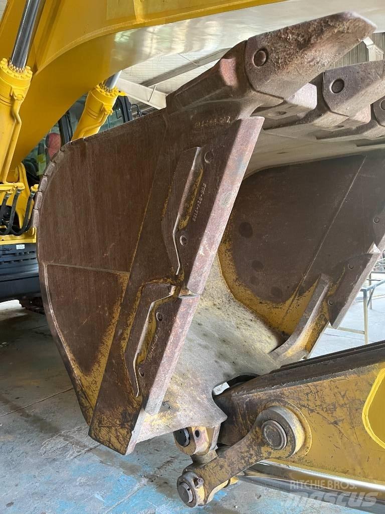 Komatsu PC 450 LC-8 Гусеничні екскаватори