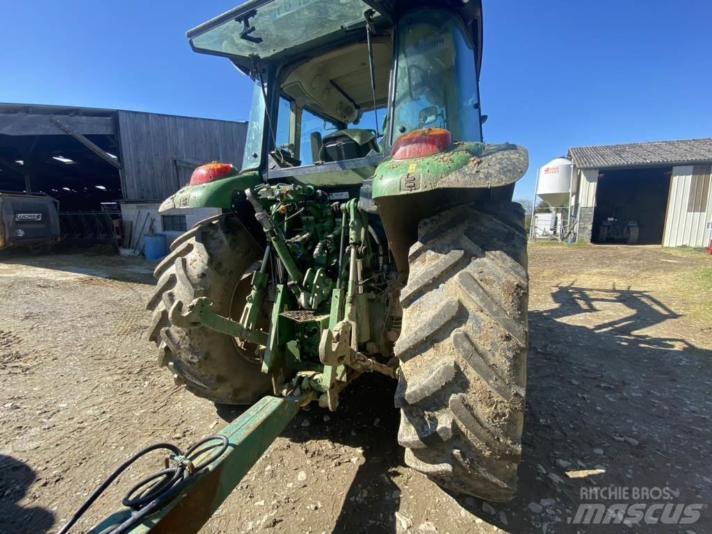John Deere 5100 R Трактори