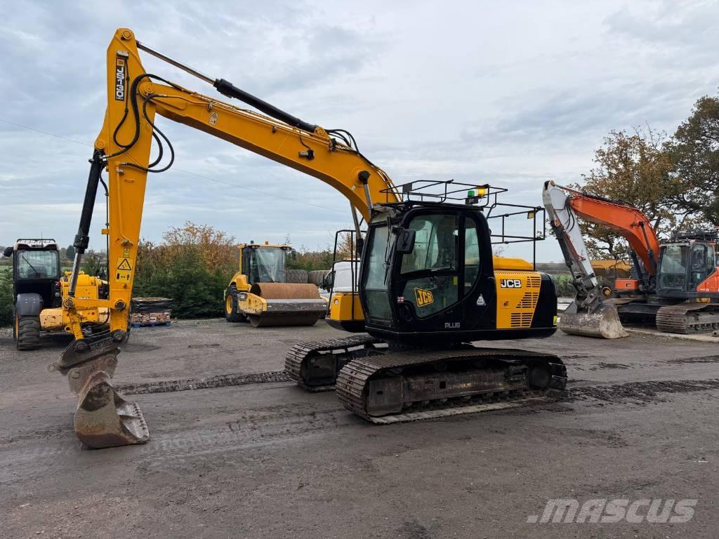 JCB JS 130 LC Гусеничні екскаватори