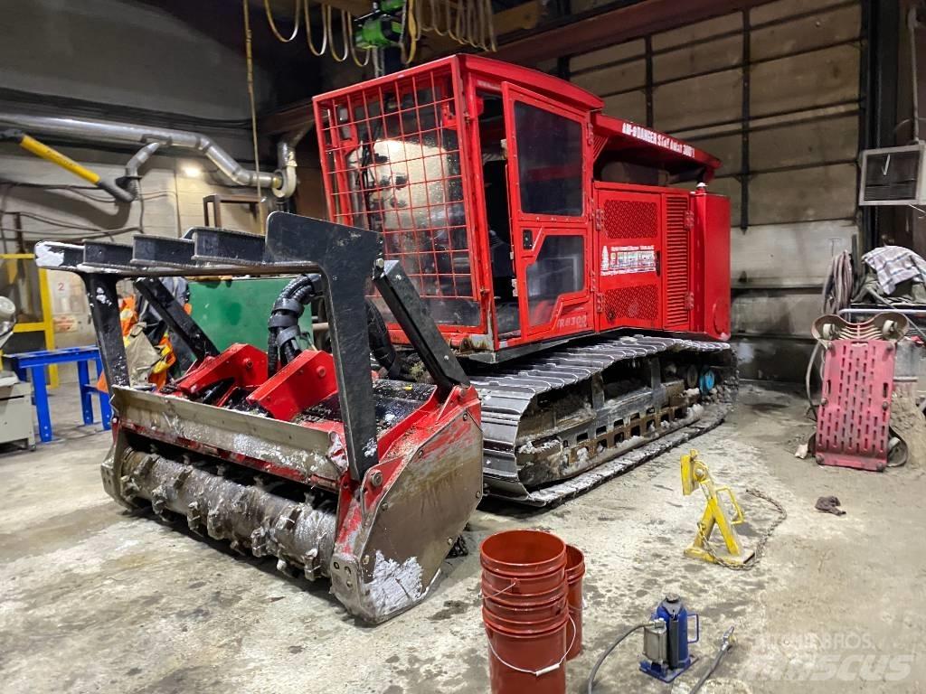 Lamtrac LTR8300T Лісові мулчери