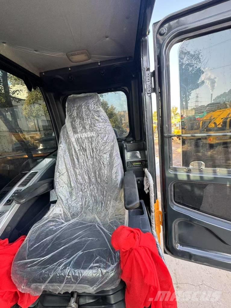 Hyundai 220lc-9s Гусеничні екскаватори