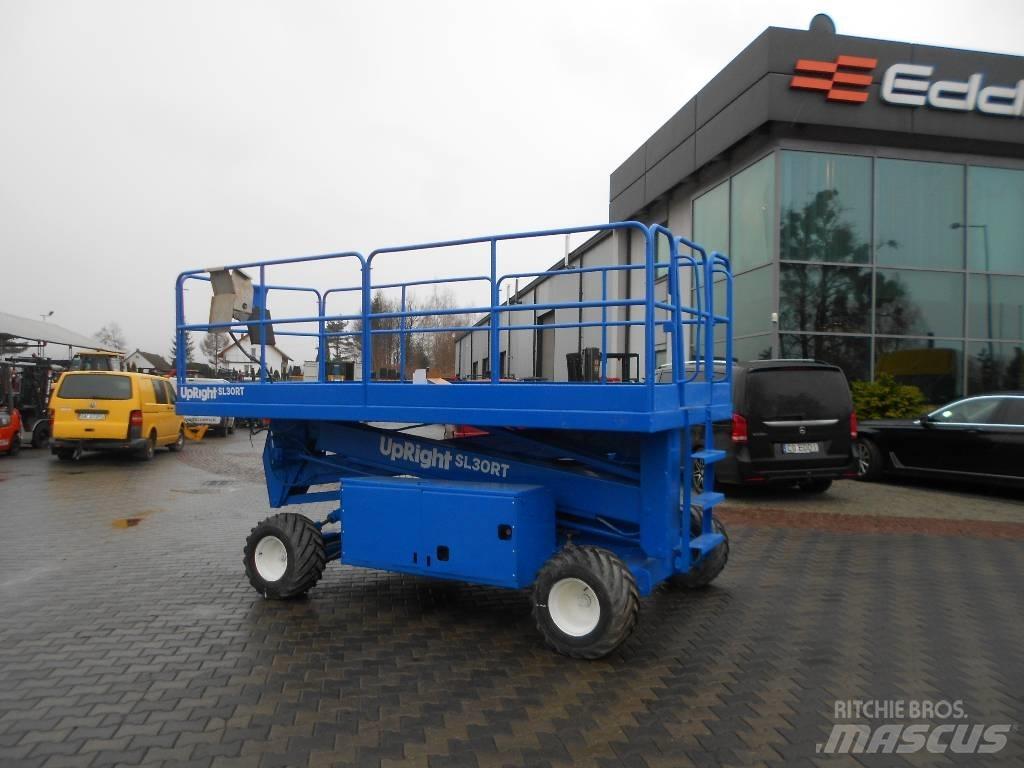 UpRight SL30RT Автовишки на базі вантажівки