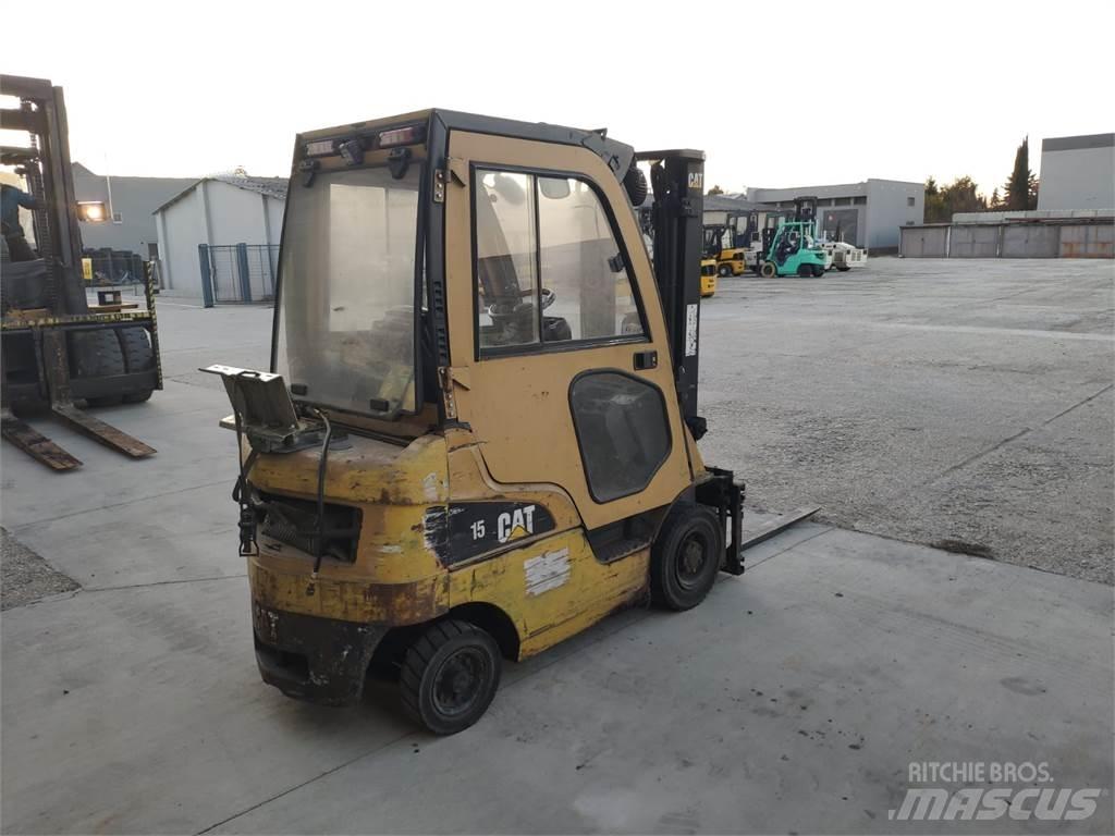 CAT GP15N Газові навантажувачі