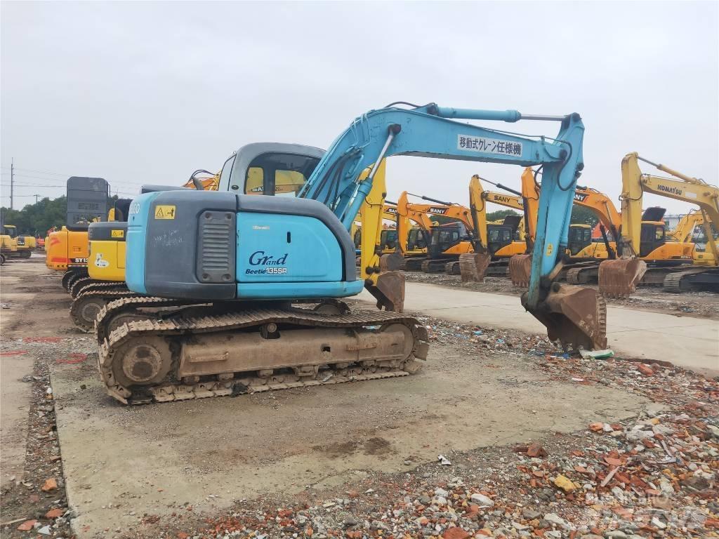 Kobelco SK 135 SR Гусеничні екскаватори