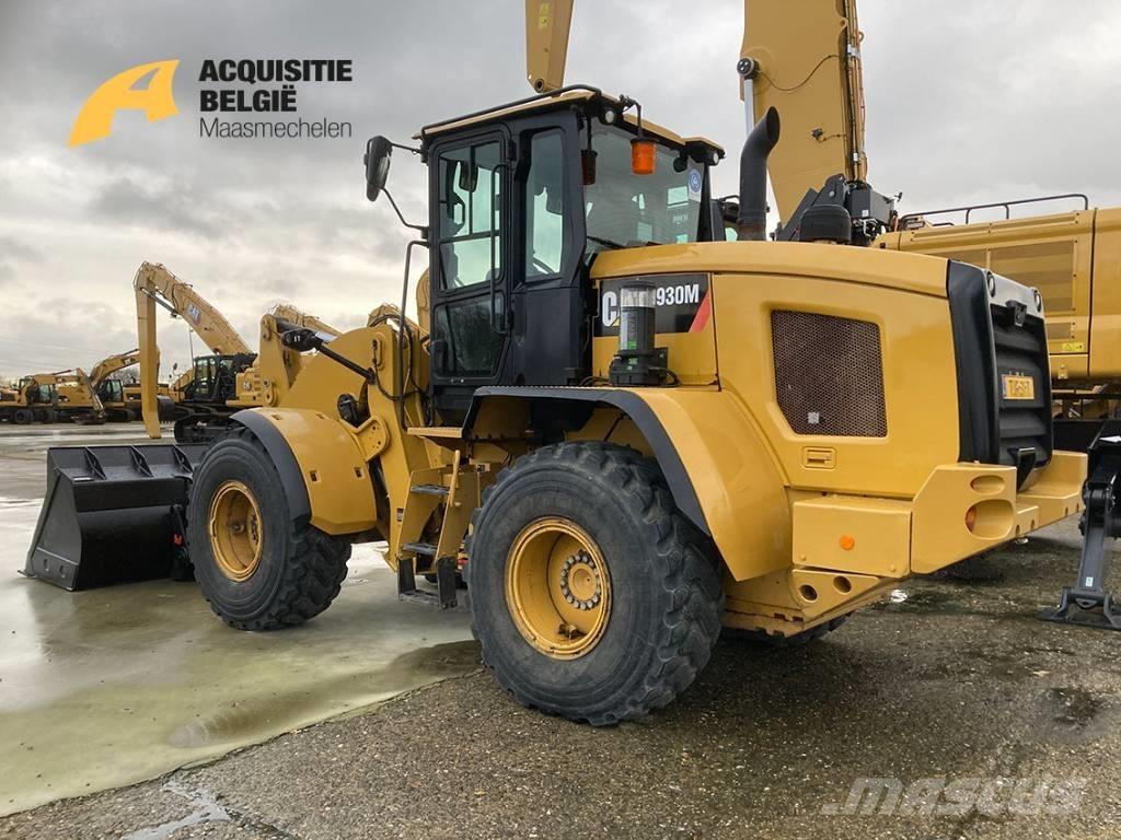 CAT 930M Фронтальні навантажувачі