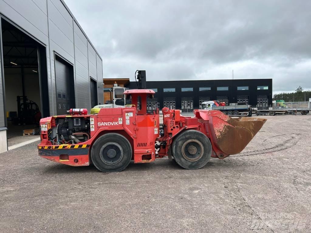 Sandvik Toro LH202 Підземні навантажувачі