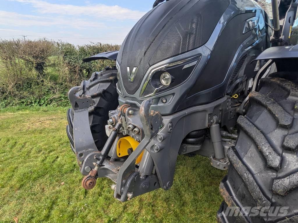 Valtra T 254 Трактори