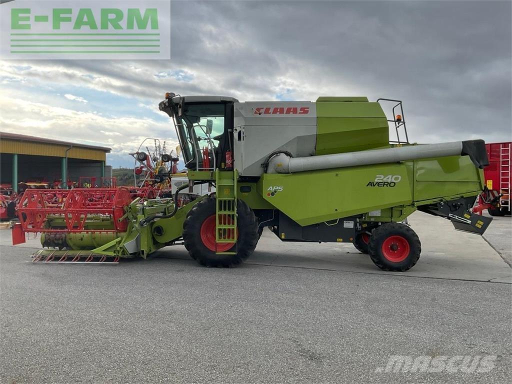 CLAAS AVERO 240 Зернозбиральні комбайни