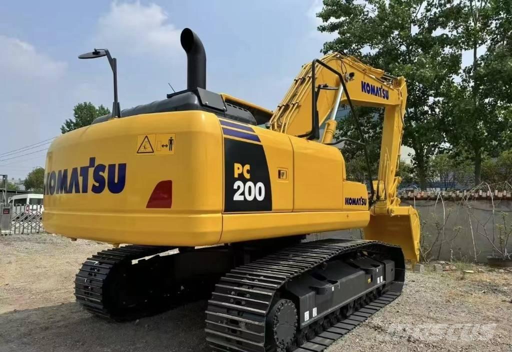 Komatsu PC 200-8 Гусеничні екскаватори