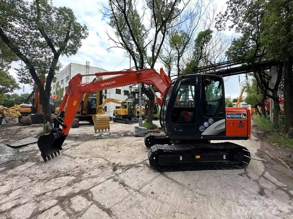 Hitachi ZX 70 Гусеничні екскаватори