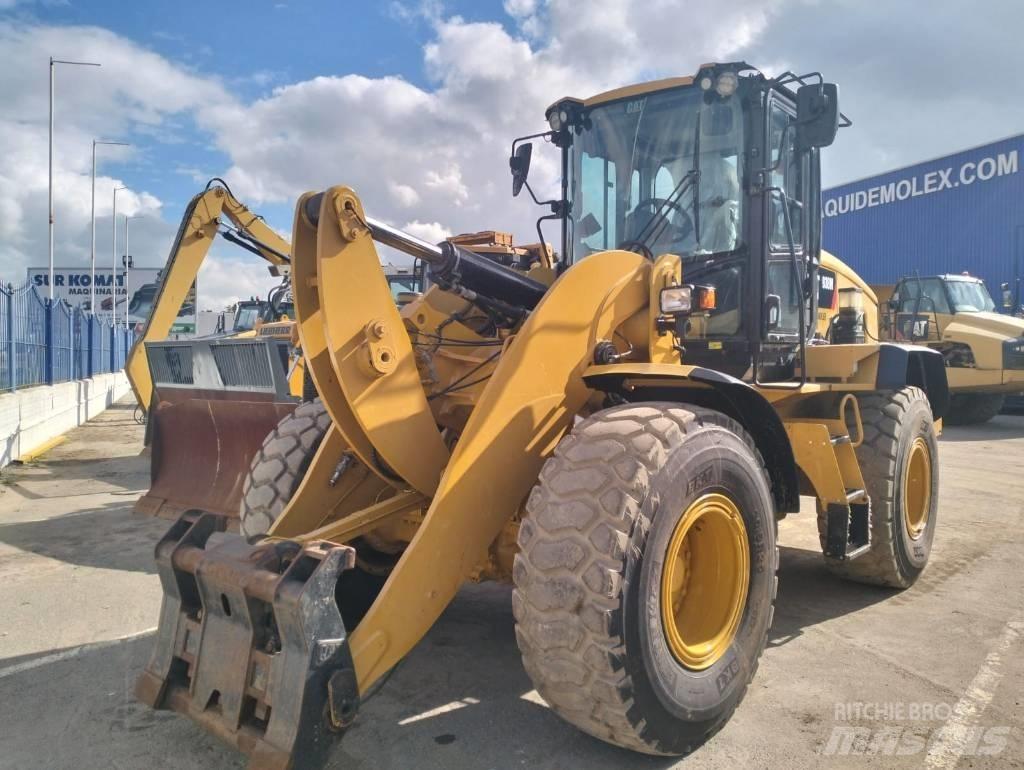 CAT 938 M Фронтальні навантажувачі