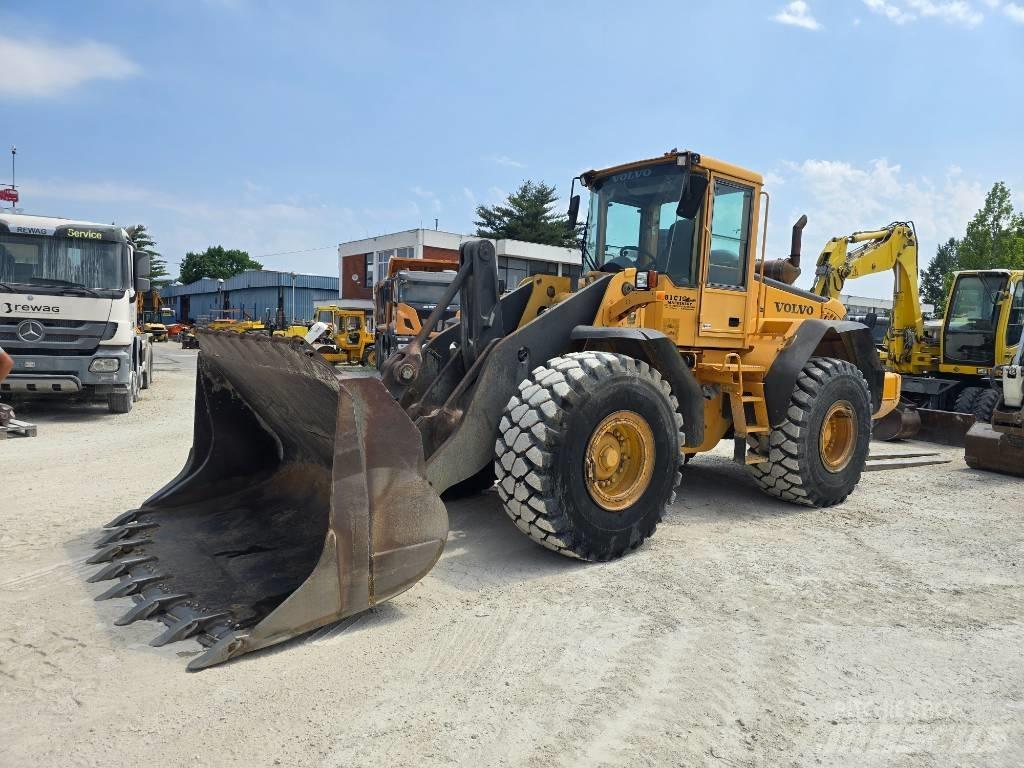 Volvo L 120 E Фронтальні навантажувачі