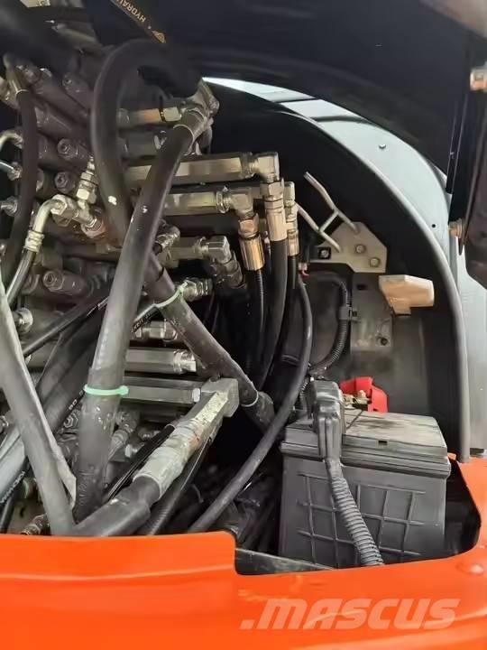 Kubota KX 163-5 Гусеничні екскаватори