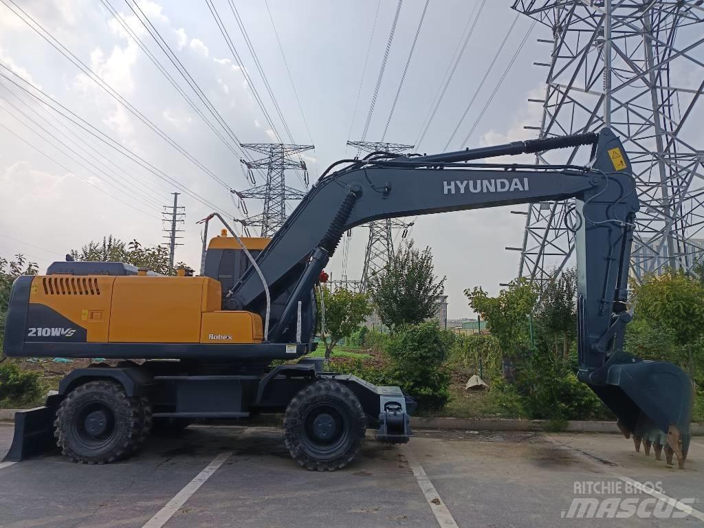 Hyundai Robex 210 W Колісні екскаватори