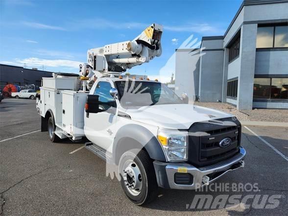 Altec AT40M Автовишки на базі вантажівки