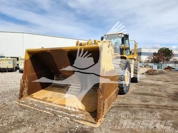 CAT 988H Фронтальні навантажувачі