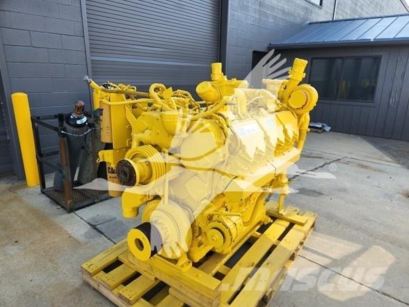 CAT C32 ACERT Двигуни