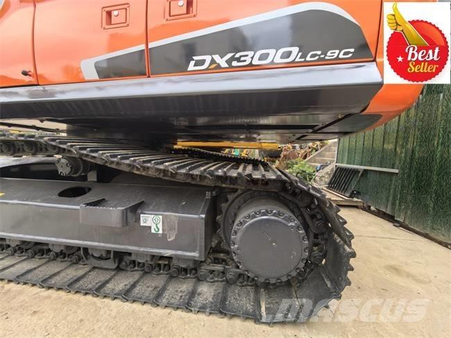 Doosan DX 300 LC Гусеничні екскаватори