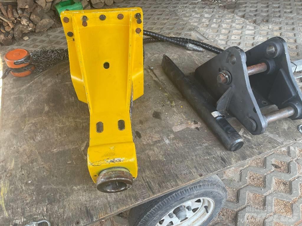 Atlas Copco SB 300 Плуги