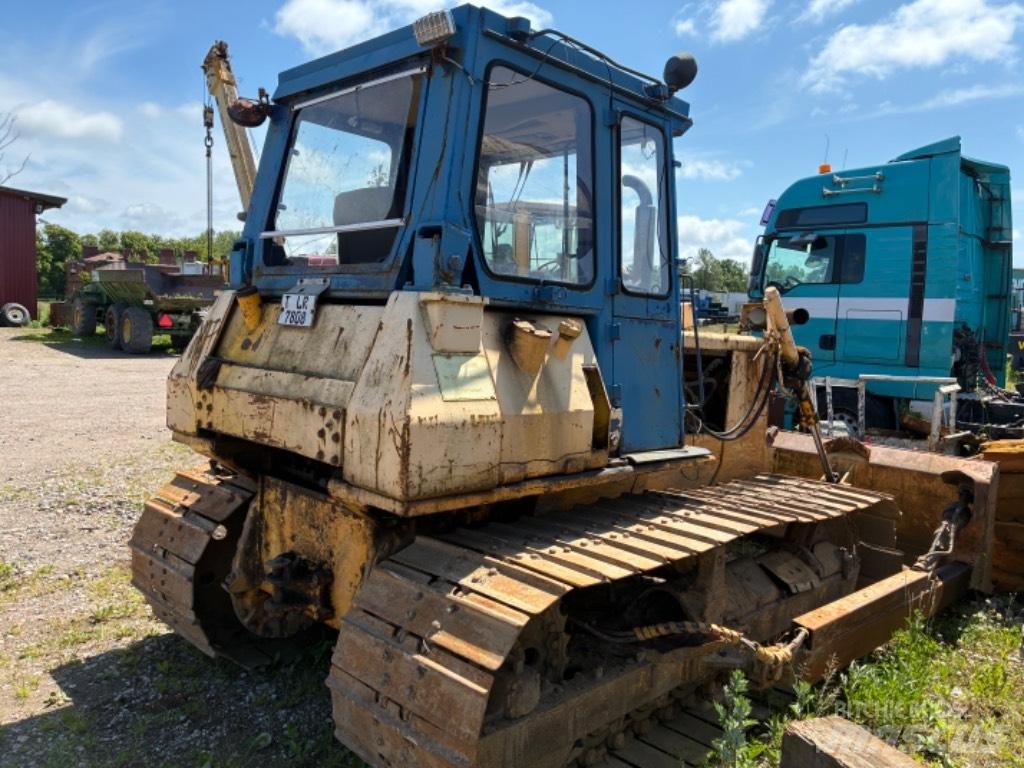 Komatsu D 41 P-3 Гусеничні бульдозери