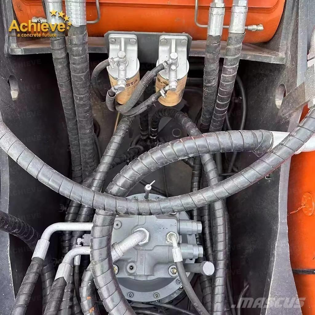 Hitachi XZ3503G Гусеничні екскаватори