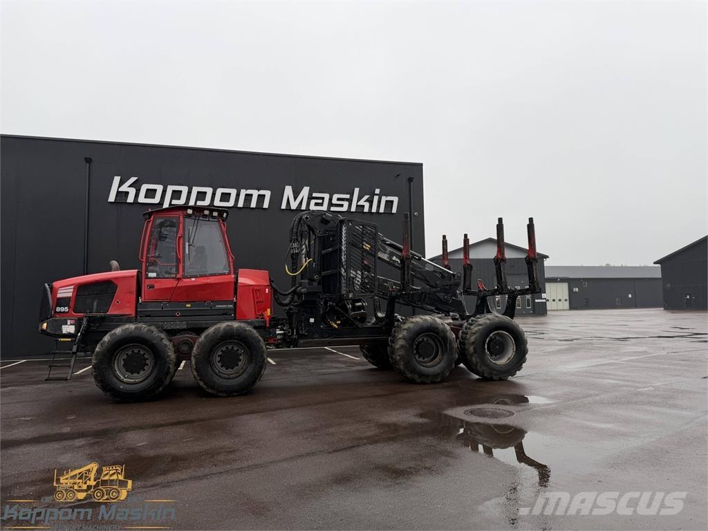 Komatsu 895 Форвардери