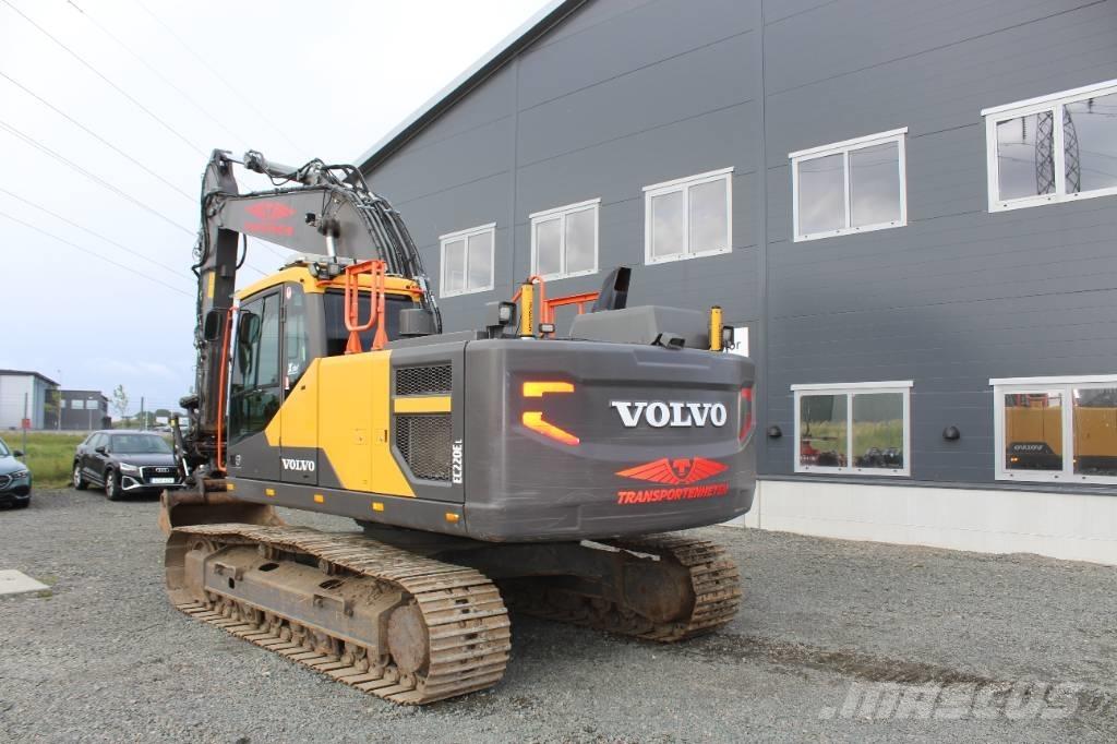 Volvo EC 220 E Гусеничні екскаватори
