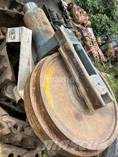 Liebherr R954CHD Шини