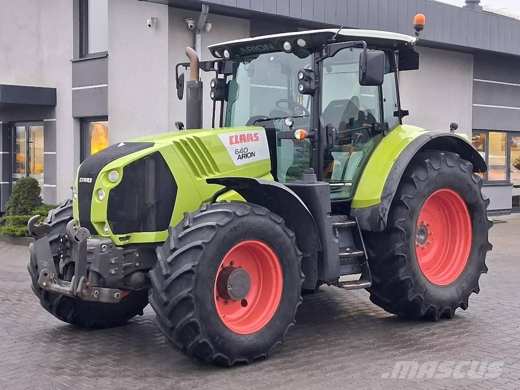 CLAAS Arion 640 Трактори