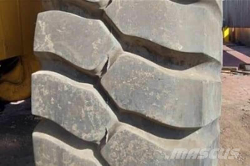 CAT 773E Вантажівки / спеціальні