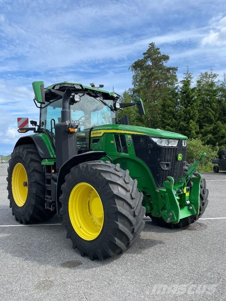 John Deere 7R 310 Трактори