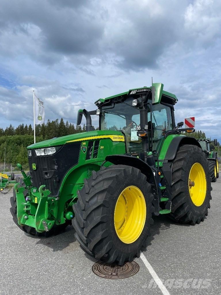 John Deere 7R 310 Трактори
