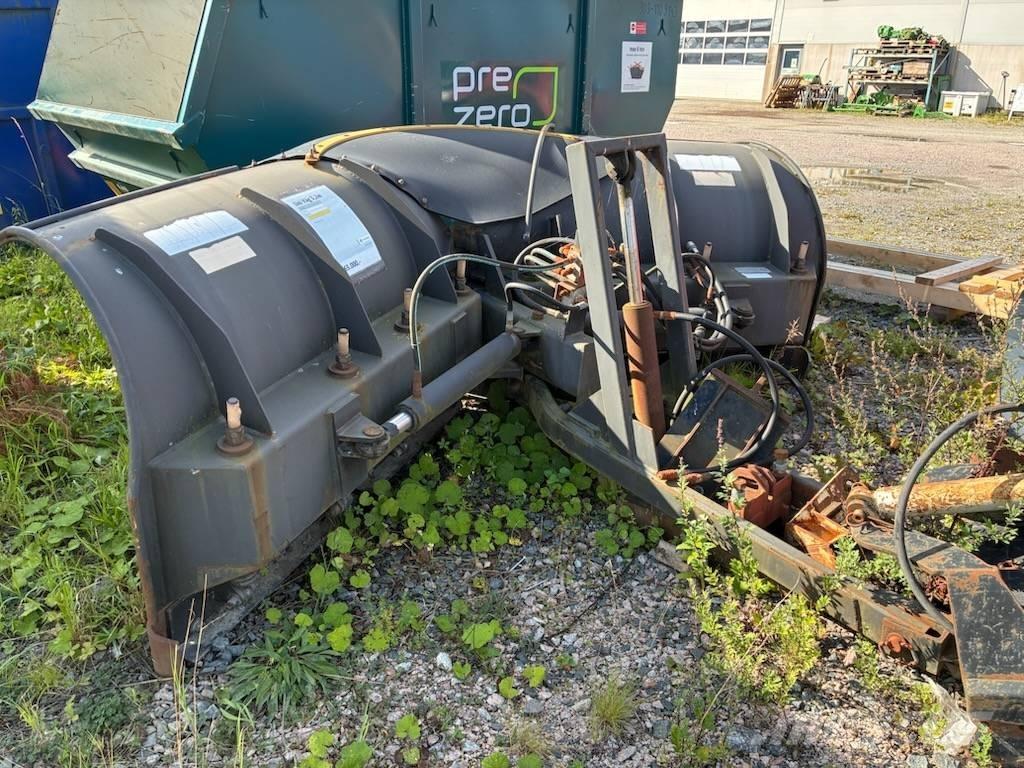 Uni-väg Vikplog 3.20 Снігозбиральні машини
