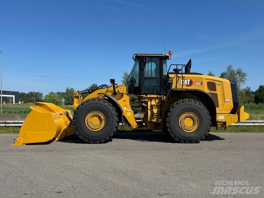 CAT 980 Фронтальні навантажувачі