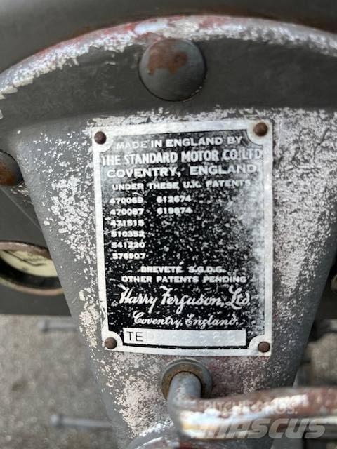 Massey Ferguson ted Трактори