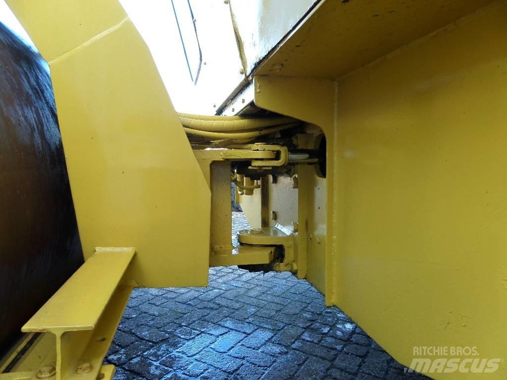 Bomag BW 211 AD Грунтові котки