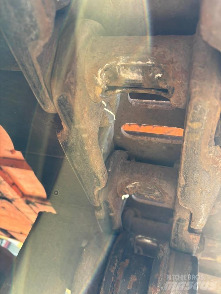 Doosan DX255LC Гусеничні екскаватори