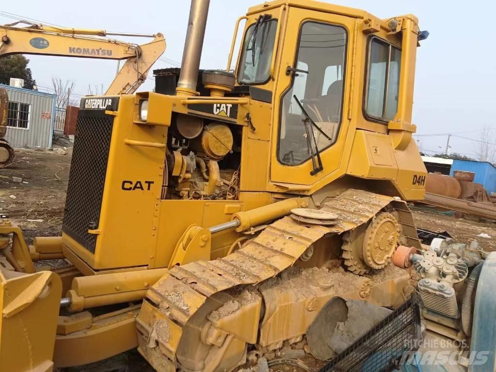 CAT D 4 H Гусеничні бульдозери