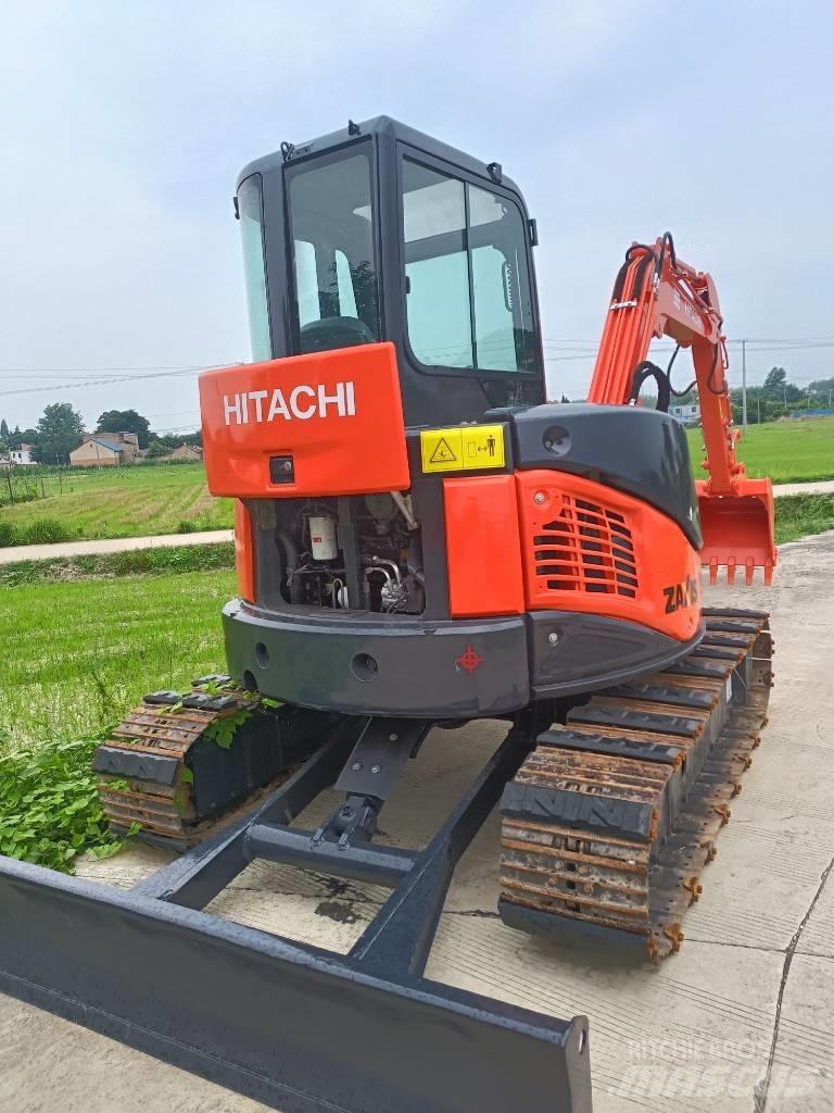 Hitachi ZX50U Міні-екскаватори < 7т
