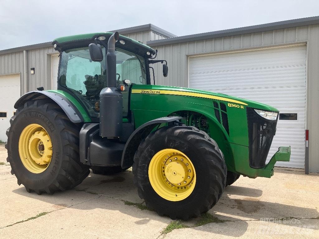 John Deere 8360 R Трактори