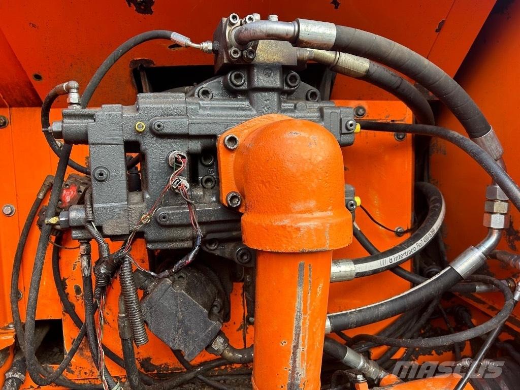 Doosan DX 380 LC Гусеничні екскаватори