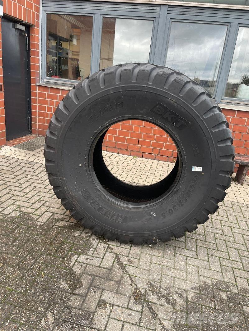 BKT 650/65R30,5 Колеса