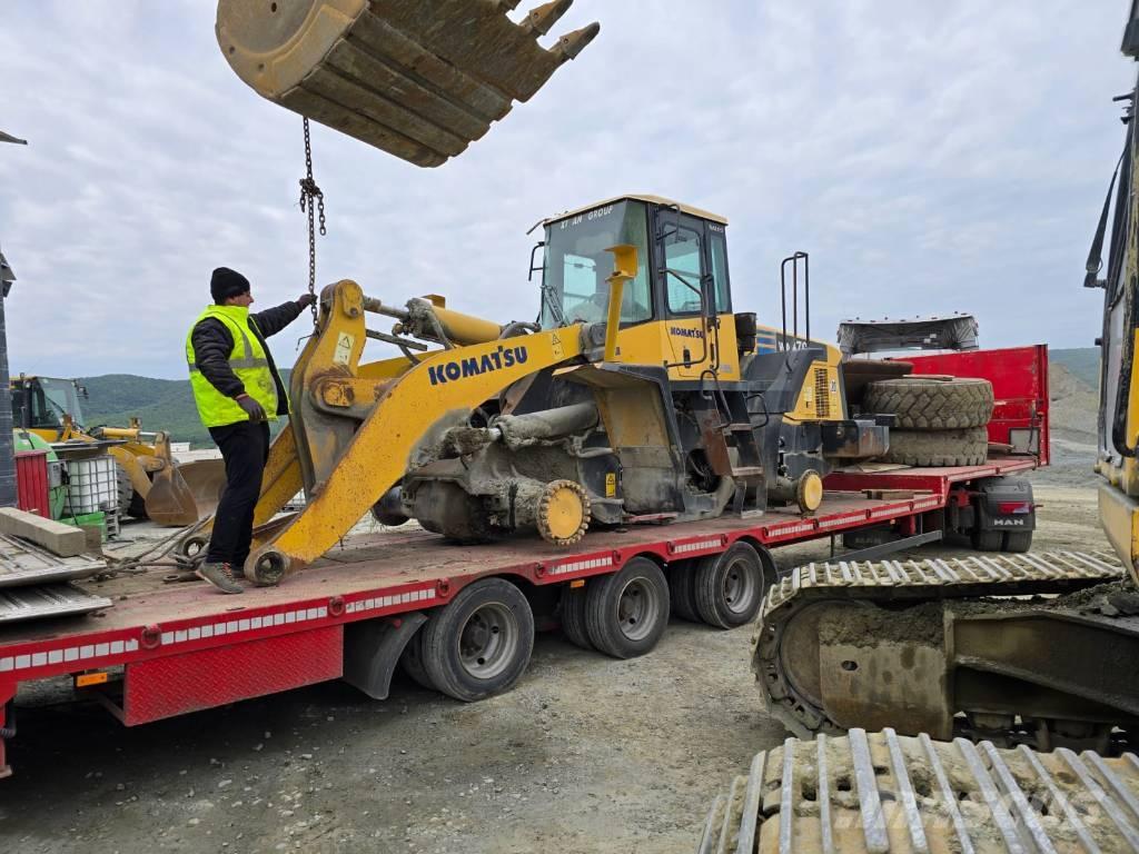 Komatsu WA 470-5H Бони і ковші