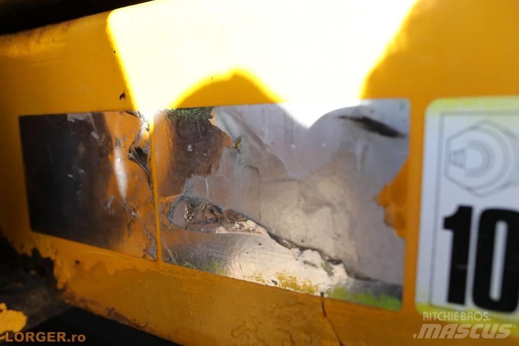 JCB JS 290 LC Гусеничні екскаватори