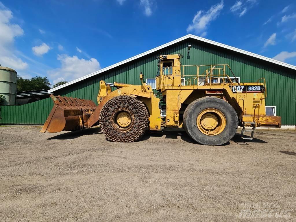 CAT 992 D Фронтальні навантажувачі