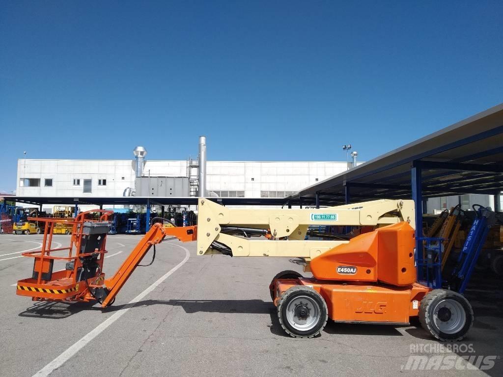 JLG E 450 AJ Колінчаті підйомники